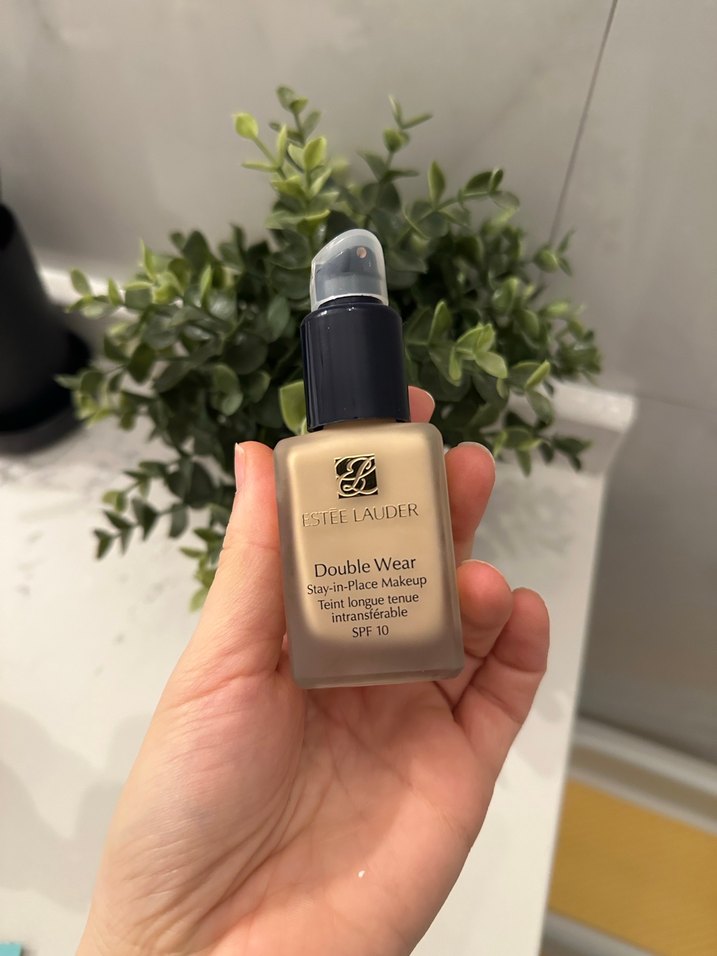 Estee Lauder Double Wear Fondöten Açık Bej - Görsel 3