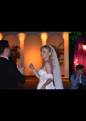 Işıltılı gelinlik - Görsel 2