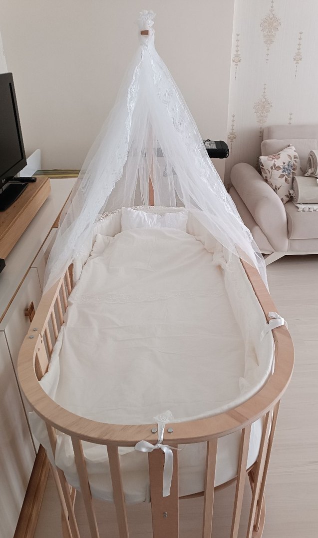 Beyaz Tül Perdeli Ahşap Bebek Beşiği - Görsel 3