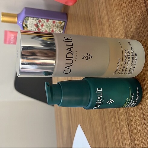 CAUDALIE C SERUM VE AYDINLATICI ESANS