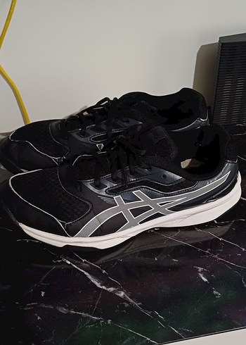 Asics 43