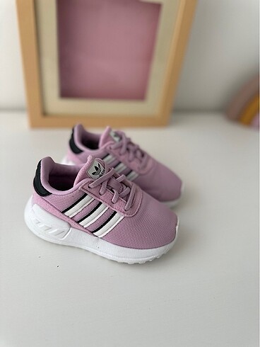 Adidas çocuk spor ayakkabı