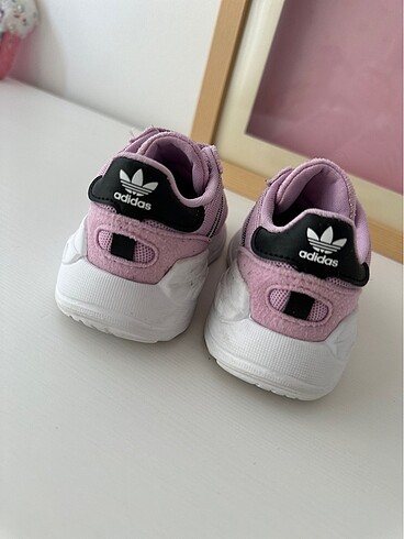 22 Beden mor Renk Adidas çocuk spor ayakkabı