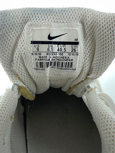 40 Beden beyaz Renk Nike Spor Ayakkabı %70 İndirimli.
