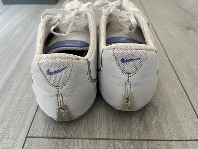 38,5 Beden beyaz Renk Orijinal Nike spor ayakkabı