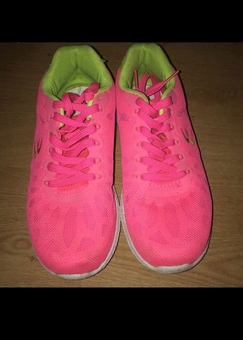 Muya Pembe Kadın Spor Ayakkabı Velcro Detaylı