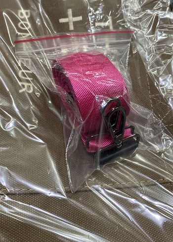 B Bag Askılı Kanvas Çanta