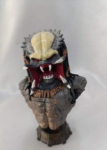 Gri Predator Aksiyon Figürü Büstü