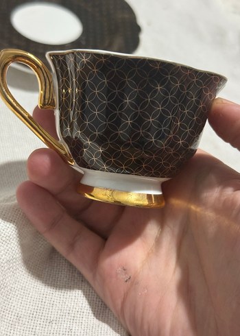Altın Detaylı Siyah Porselen Fincan ve Tabak - Görsel 2