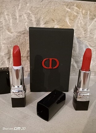 Christian Dior ikili set ruj. biri mat diğeri parlak kırmızı olm