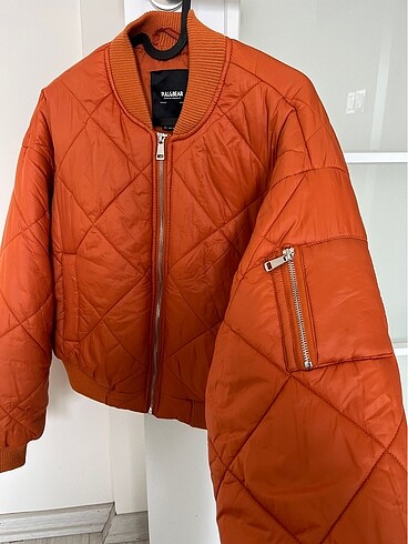 l Beden Crop mont