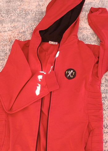 Kırmızı Kapüşonlu Fermuarlı erkek çocuk Ceket - Görsel 3