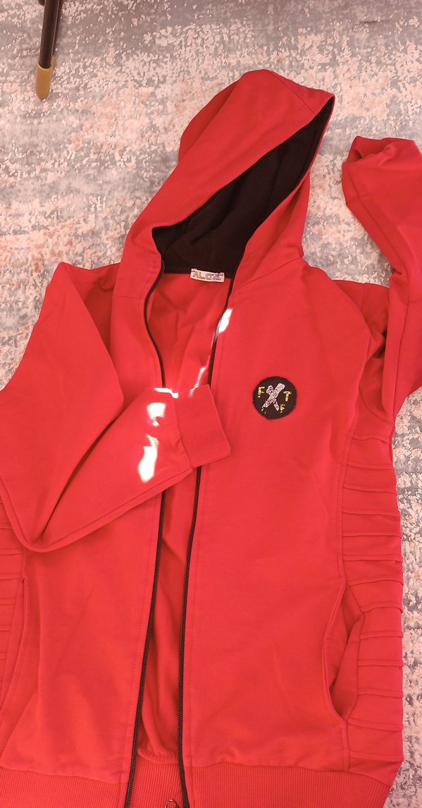 Kırmızı Kapüşonlu Fermuarlı erkek çocuk Ceket - Görsel 3