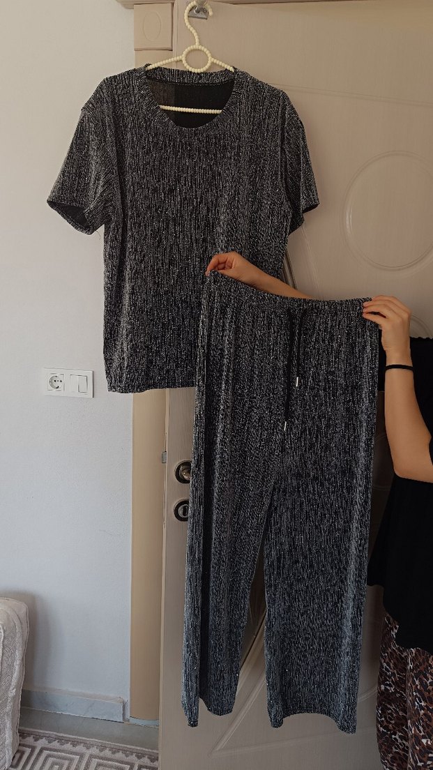 Gri Batik Desenli Kadın Pijama Takımı - Görsel 2