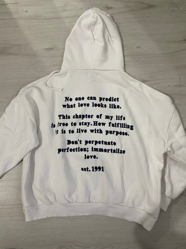 Beyaz Kapüşonlu Kadın Sweatshirt - Görsel 3