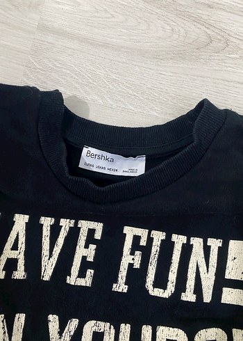 Siyah Kadın Baskılı Crop Sweatshirt - Görsel 2