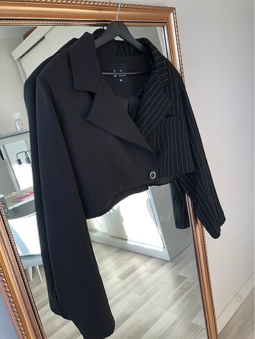 Kısa Blazer Ceket