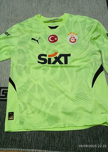 Uzun Kollu Yeşil Baskılı Erkek Forma
