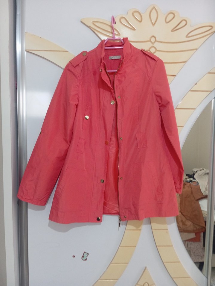 Pembe Düğmeli - Görsel 2