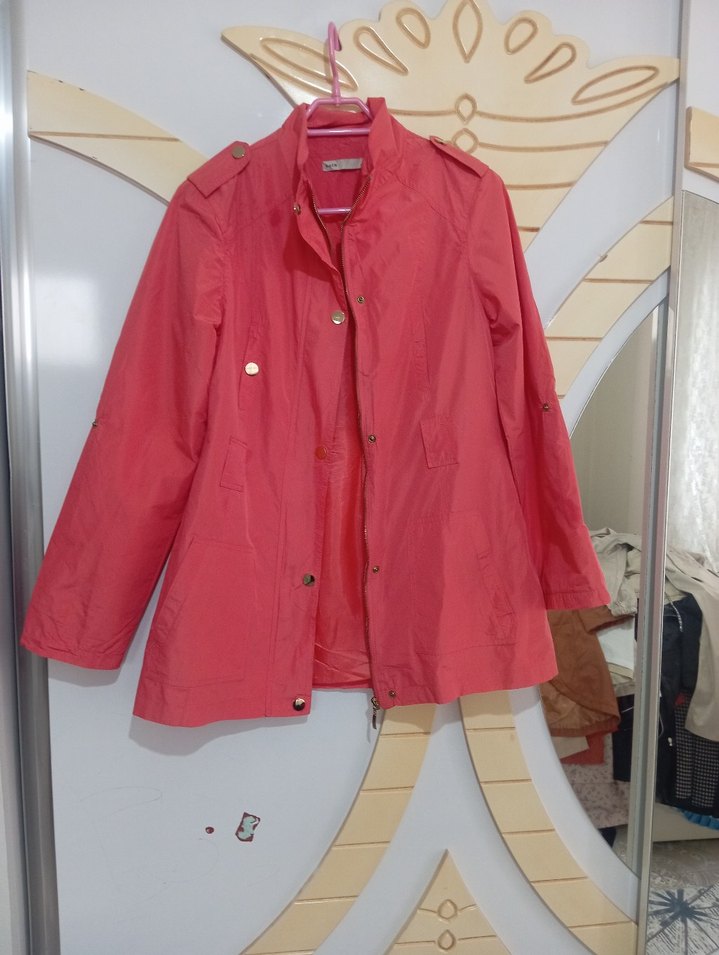 Pembe Düğmeli - Görsel 3