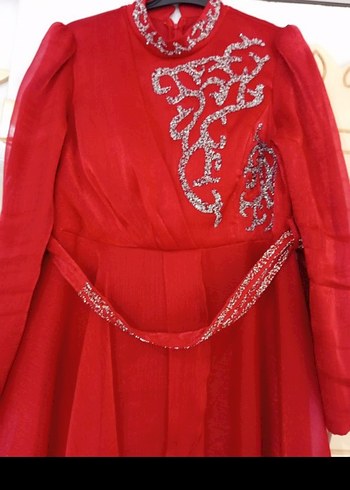 Kırmızı İşlemeli Uzun Kollu Abiye Elbise şal dahil - Görsel 3