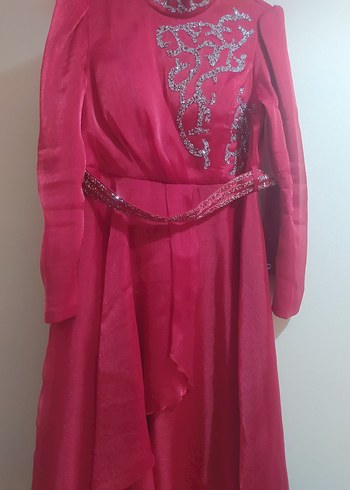 Pembe İşlemeli Uzun Kollu Abiye Elbise