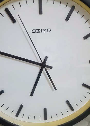 Beden SEİKO SESSİZ AKAR SANİYELİ DUVAR SAATİ