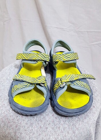 27 Beden DECATHLON QUECHUA ÇOCUK SPOR SANDALET