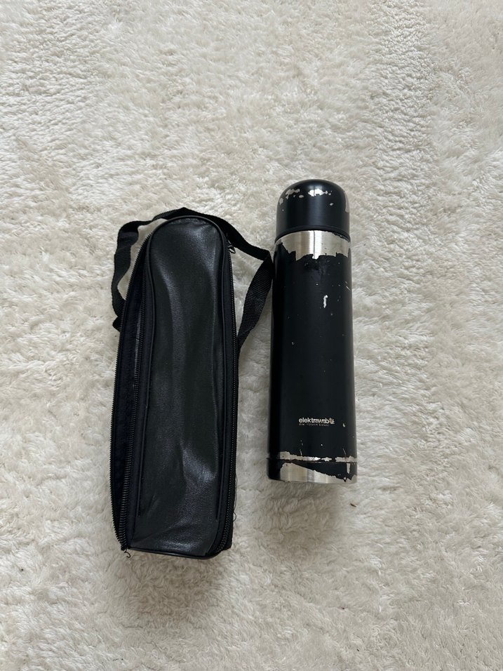 Siyah Çocuk Termosu ve Taşıma Çantası - Görsel 3