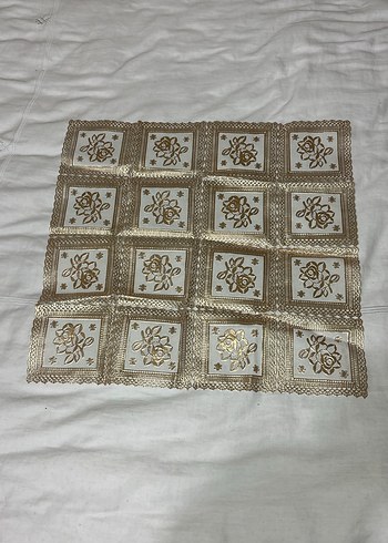 İşlemeli Beyaz Masa Örtüsü - Görsel 3