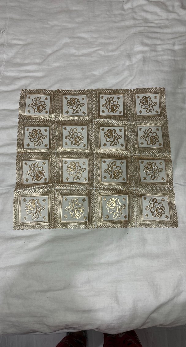 İşlemeli Beyaz Masa Örtüsü - Görsel 2