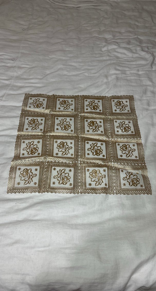 İşlemeli Beyaz Masa Örtüsü - Görsel 4