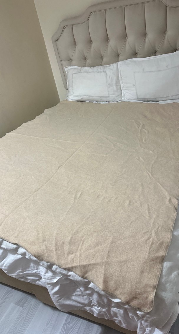 Bej Düz Yatak Örtüsü - Görsel 3