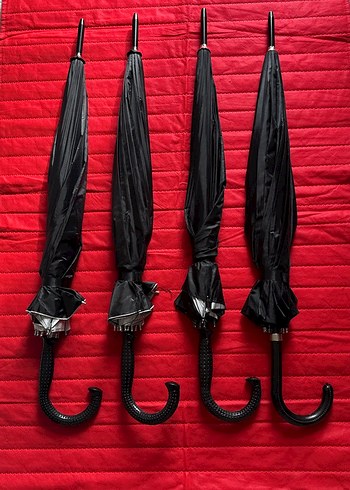 Kadın Siyah Pileli Gotik Şemsiye - Görsel 3