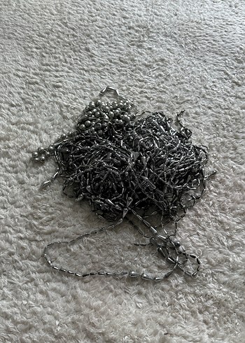 Gri Zincir Detaylı Kadın El Zinciri - Görsel 4