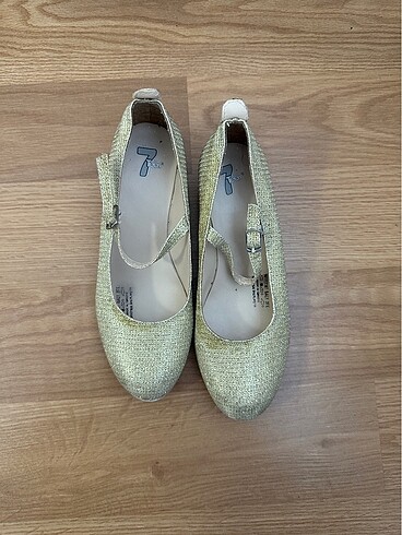 Kuz çocuk topuklu ayakkabısı - Görsel 2