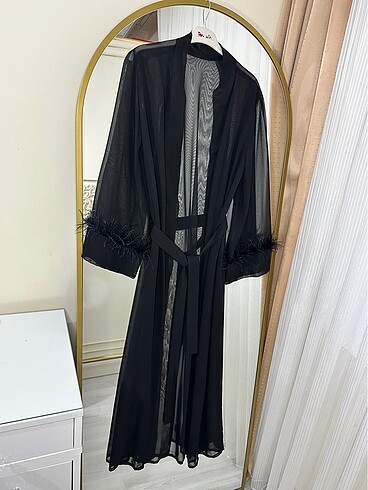 Siyah uzun abaya