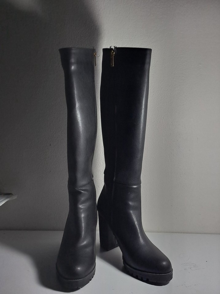 Siyah Deri Topuklu Uzun Çizme - Görsel 5