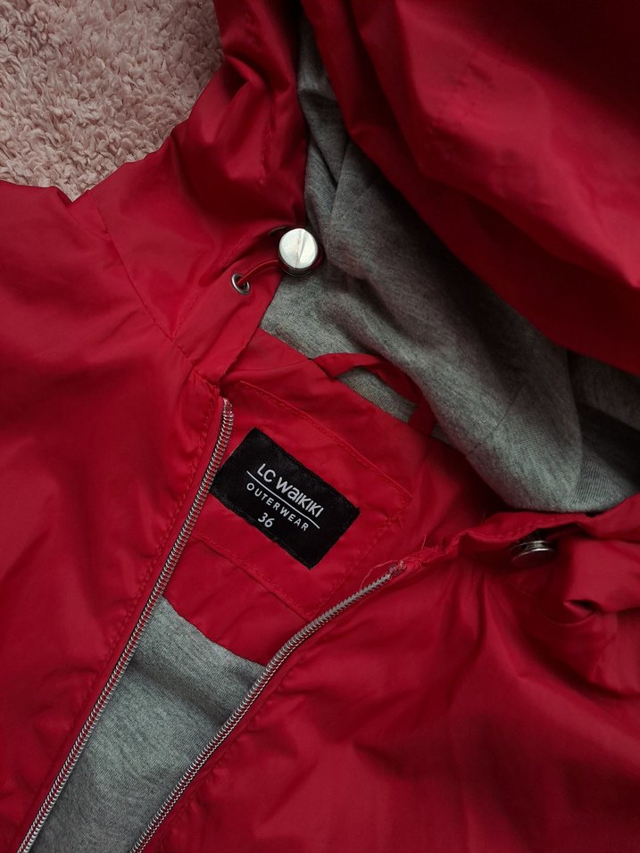 KIRMIZI KAPUSONLU FERMUARLI  YAGMURLUK / RUZGARLIK bomber tarzı - Görsel 4