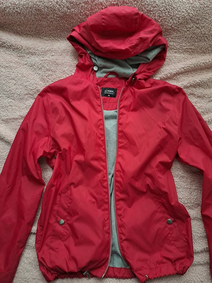 KIRMIZI KAPUSONLU FERMUARLI  YAGMURLUK / RUZGARLIK bomber tarzı - Görsel 2