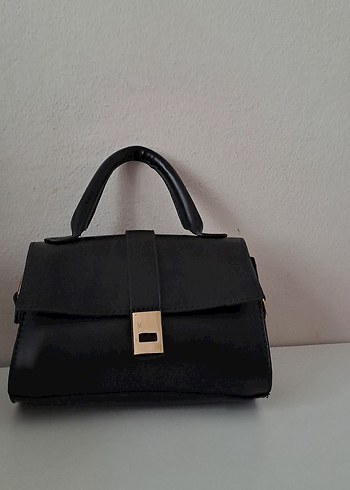 Siyah Deri Tokalı  askılı veya el Çantası kücük - Görsel 2