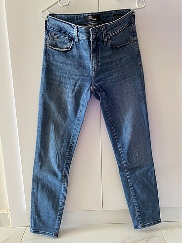 Mavi marka jean