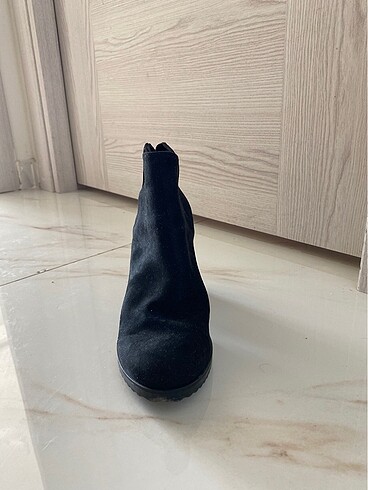 37 Beden Bershka topuklu bot