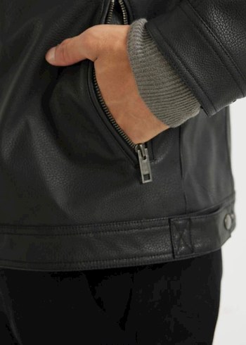 s Beden siyah Renk Defacto Marka Siyah Deri Ceket, Slim Fit S Beden