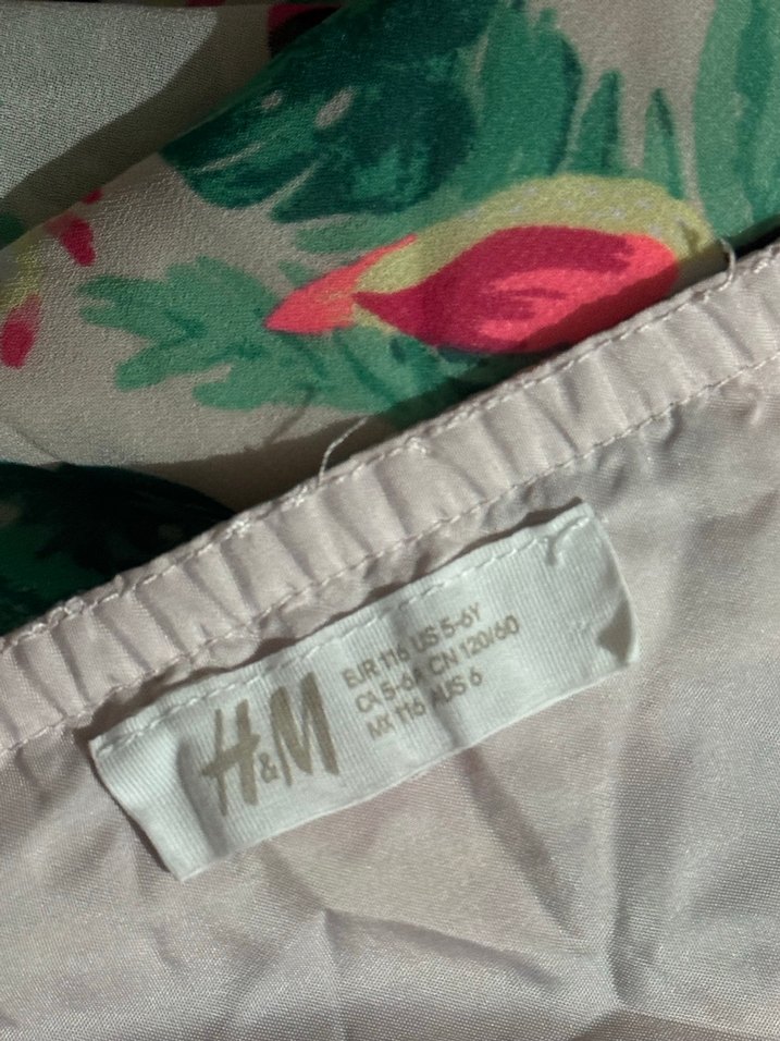 Yeşil desenli çocuk elbise - Görsel 2