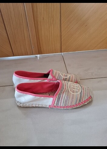 39 Beden TOMMY HILFIGER ORJINAL