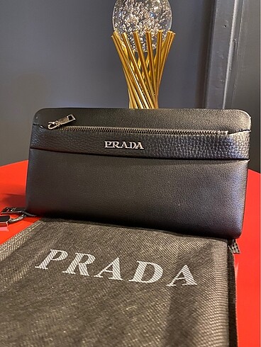 Beden Prada El Cüzdanı