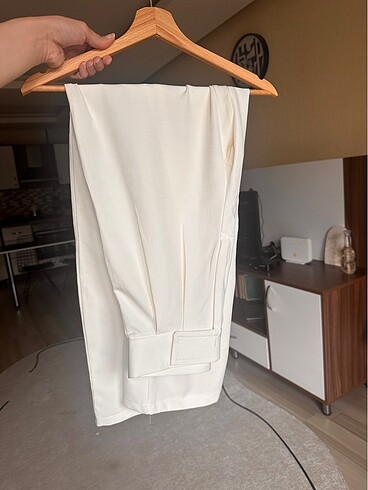 Beyaz pantolon