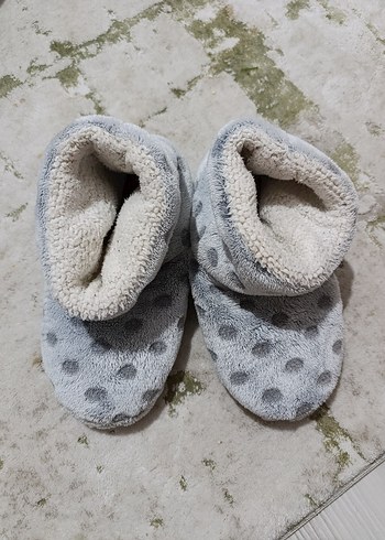 Gri Puantiyeli Kız Çocuk Sıcak Terlik - Görsel 3