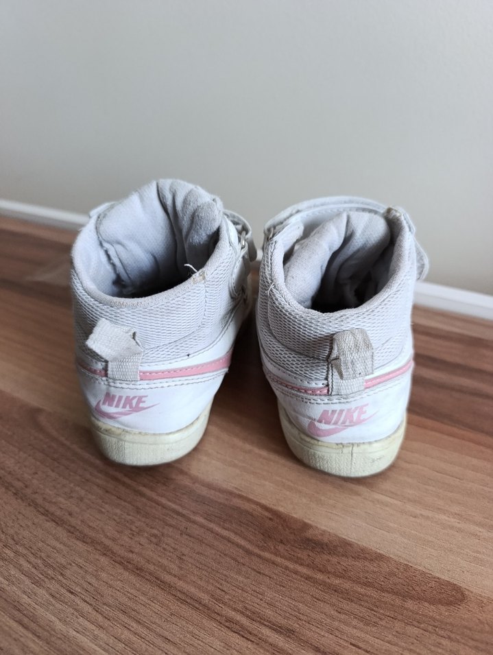 Kız Çocuk Nike Beyaz Spor Ayakkabı - Görsel 3